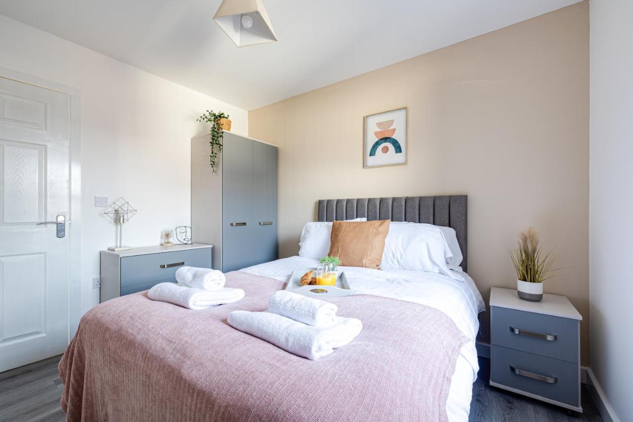 Top Floor Apartment With Private Balcony In Stockport Centre By Hass Haus Eksteriør billede